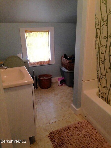 More Photos Of 227 Egremont Plain Rd, North Egremont Office For Sale