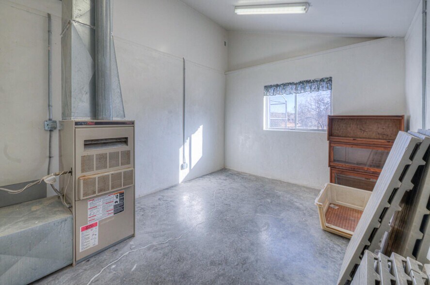 More Photos Of 22540 Us Highway 160, Walsenburg Veterinarian Kennel For Sale