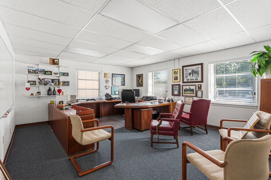 More Photos Of , Broomall Flex For Sale