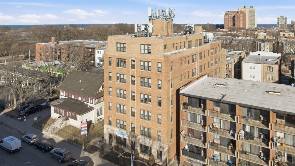 More Photos Of 6731 S Jeffery Blvd, Chicago Apartments For Sale