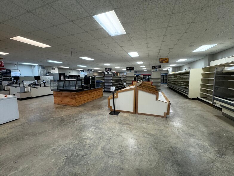 More Photos Of 6180 LA-129 Hwy, Monterey General Retail For Sale