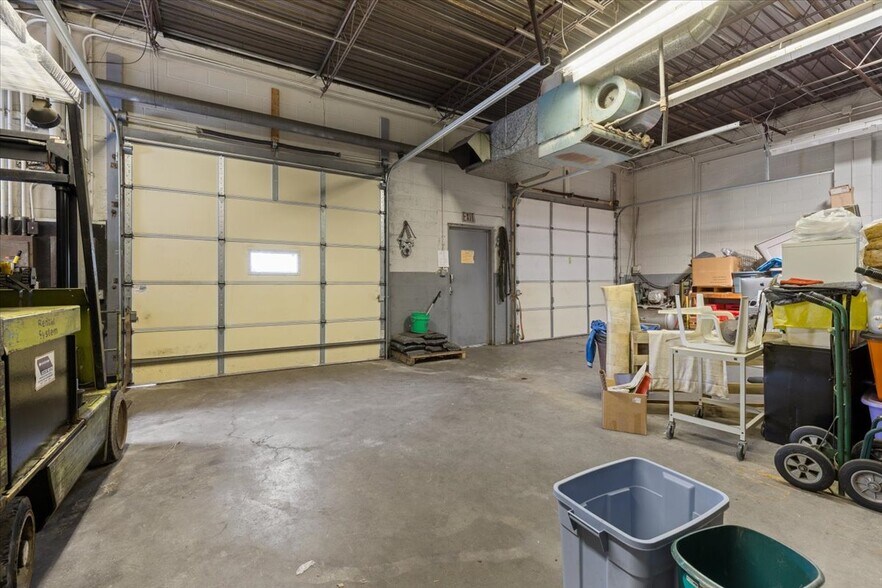 More Photos Of 115 Commercial St, Dayton Warehouse For Sale