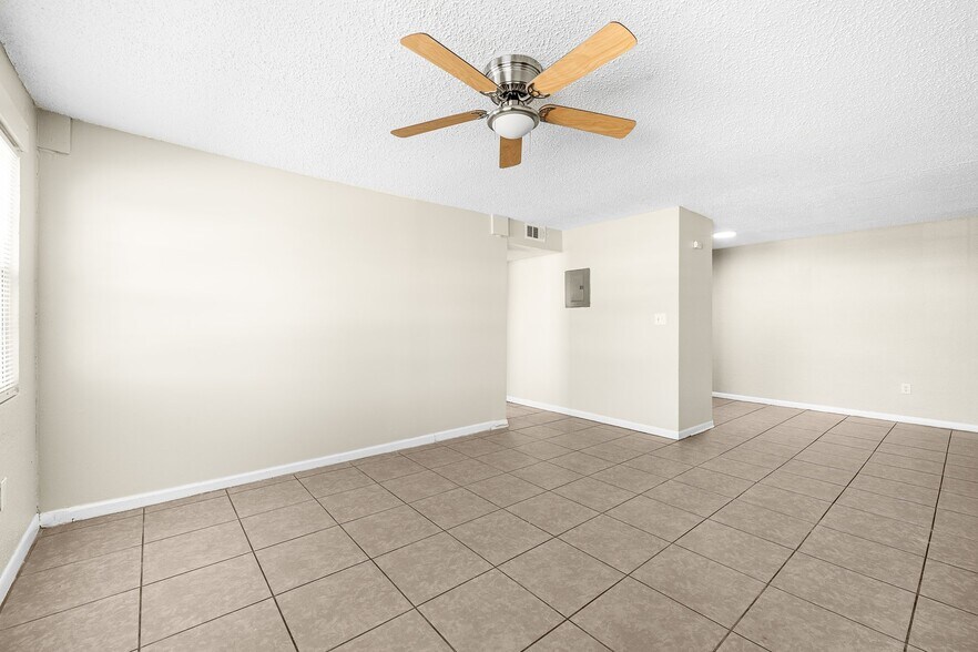 More Photos Of 3510 and 3536 St John St, Panama City Multifamily For Sale