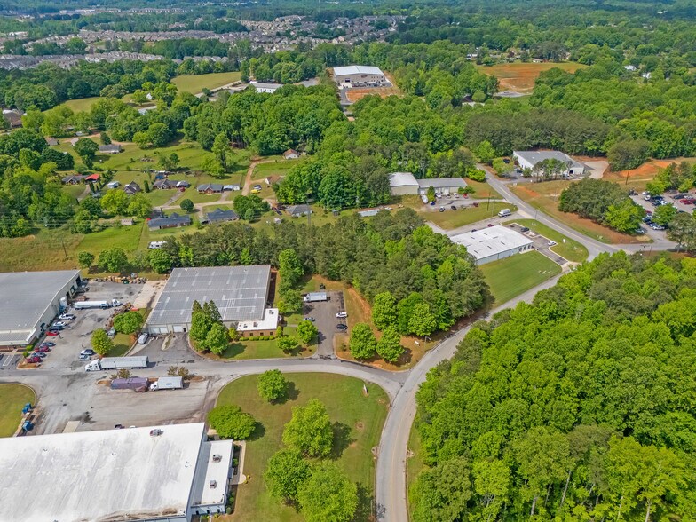 More Photos Of 2312 Centennial Cir, Gainesville Warehouse For Sale