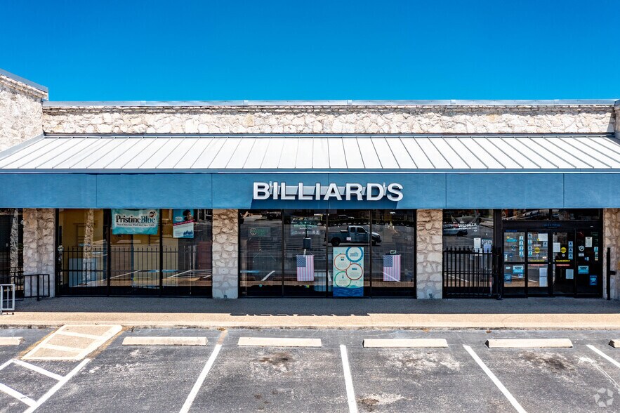 More Photos Of 9323 Perrin Beitel Rd, San Antonio Unknown For Lease