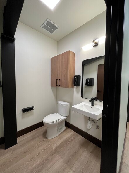 More Photos Of 3202 W 5000 S, Rexburg Office For Lease