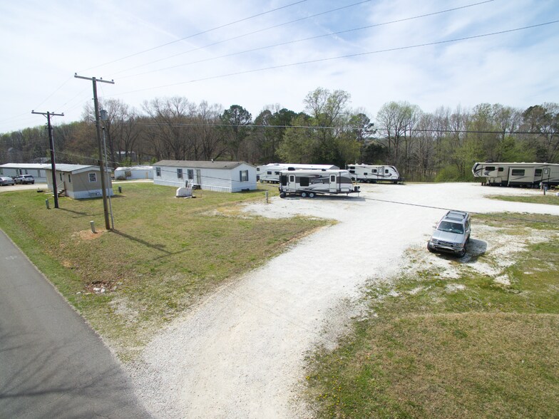 More Photos Of 190 Nobles Rd, Paris Specialty For Sale