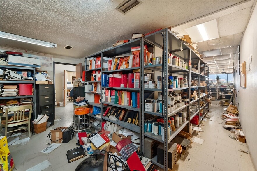 More Photos Of 3151 Int 45 E hwy, Corsicana Warehouse For Sale