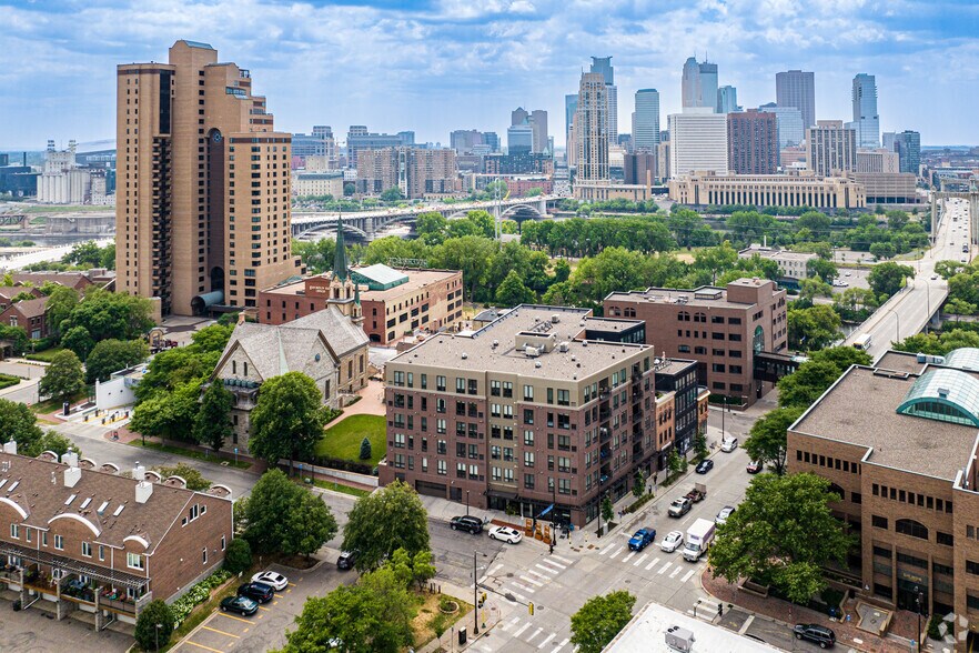 More Photos Of 10 2nd St SE, Minneapolis Apartments For Lease