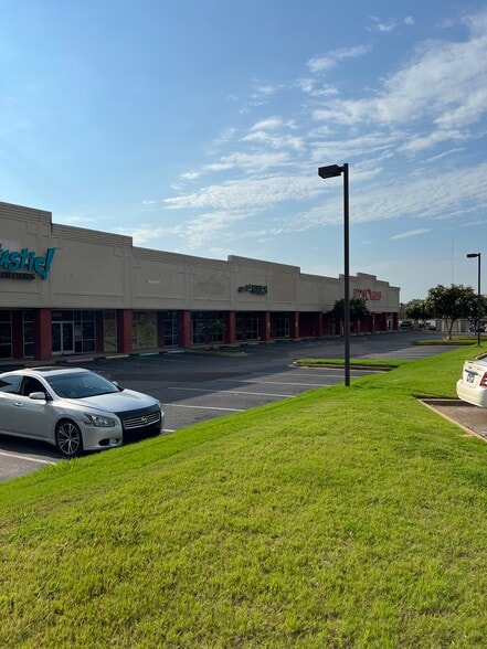 Primary Photo Of 2686 Kirby Whitten Rd, Memphis Unknown For Lease