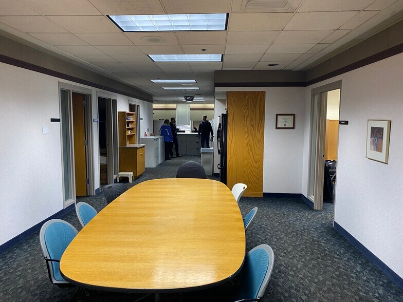 More Photos Of 5175 36th St SE, Grand Rapids Manufacturing For Lease