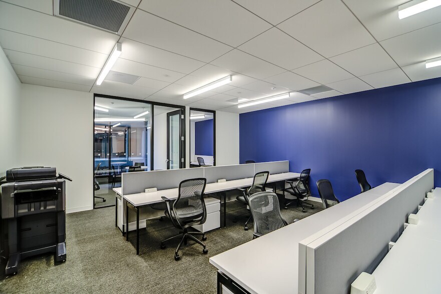 More Photos Of 30 S 17th St, Philadelphia Coworking Space