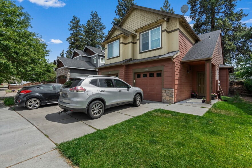 More Photos Of 363 SW Garfield Ave, Bend Apartments For Sale