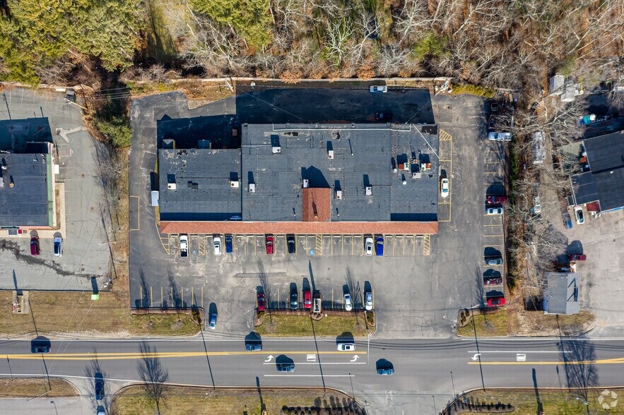 More Photos Of 386 Columbia Rd, Hanover General Retail For Lease