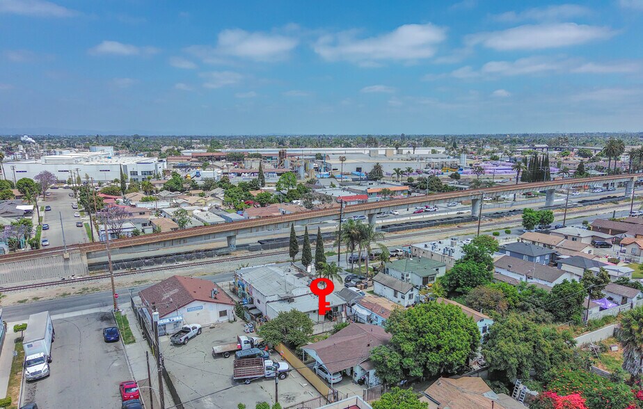 More Photos Of 1701 N Willowbrook Ave, Compton Storefront Retail Residential For Sale