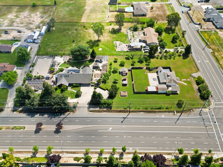 More Photos Of 9930 Calvine Rd, Sacramento Apartments For Sale