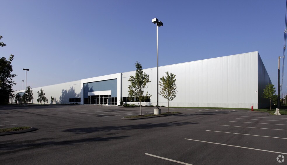 More Photos Of 220 O'Connell Way, East Taunton Warehouse For Lease