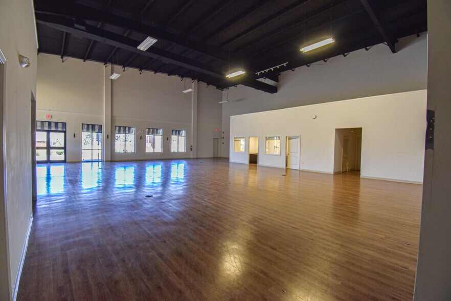 More Photos Of 1209 James I Harrison Jr Pky E, Tuscaloosa Warehouse For Sale