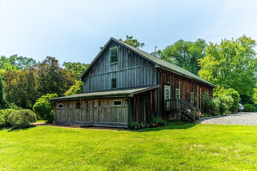 More Photos Of 252 David Bruce Ave, Charlotte Court House Hospitality For Sale
