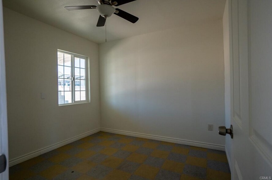 More Photos Of 14290-14298 Hesperia Rd, Victorville Bar For Sale