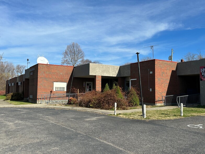 Primary Photo Of 9050 New Jackson Hwy, Magnolia Storefront Retail Office For Lease