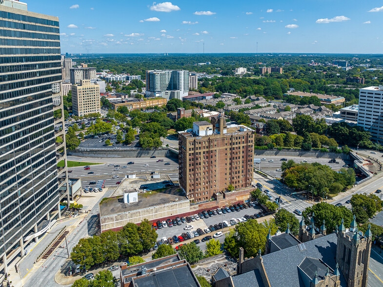 More Photos Of 384 Peachtree St NE, Atlanta Apartments For Sale