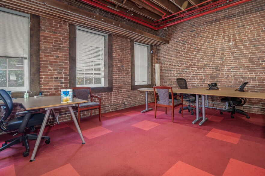 More Photos Of 712 N 2nd St, Saint Louis Office For Lease