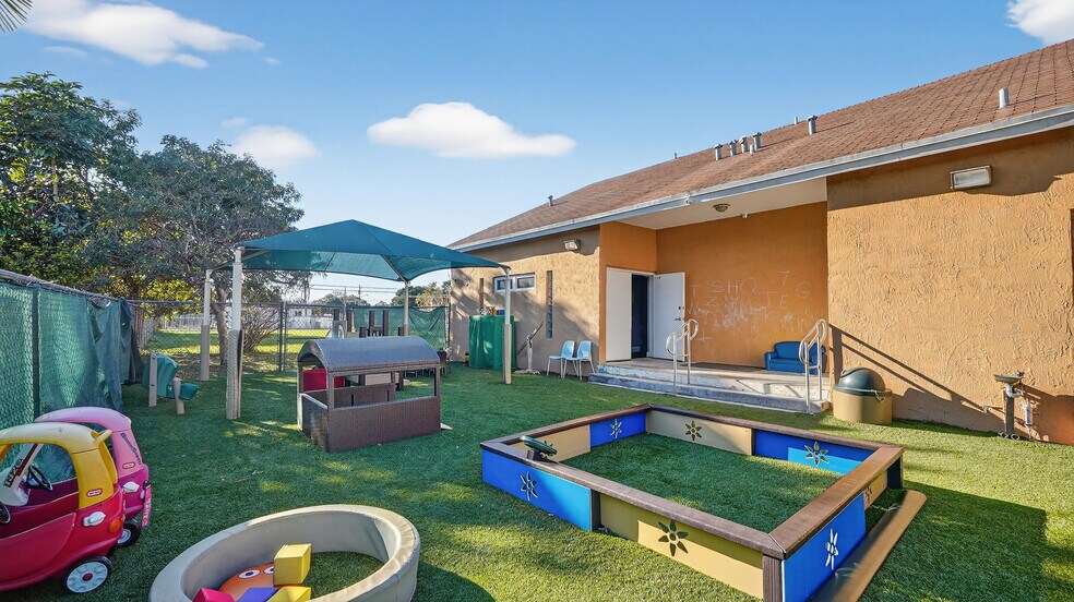 More Photos Of 750 NW 96th St, Miami Daycare Center For Sale