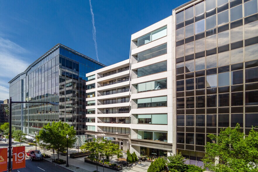 More Photos Of 1220 19th St NW, Washington Office For Lease