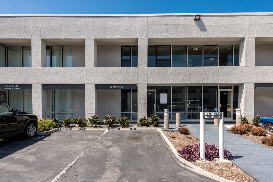 Primary Photo Of 711 W 17th St, Costa Mesa Light Manufacturing For Lease