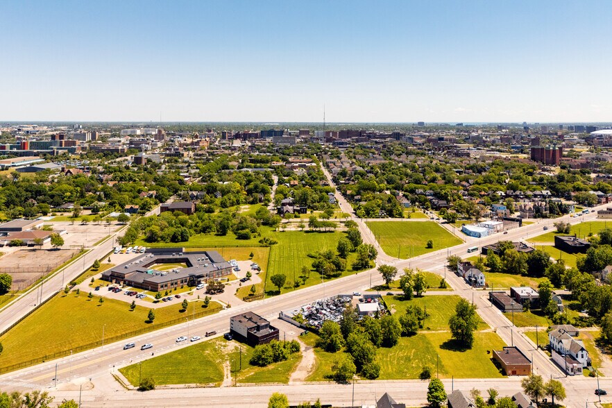 More Photos Of 4438 Grand River ave, Detroit Land For Sale