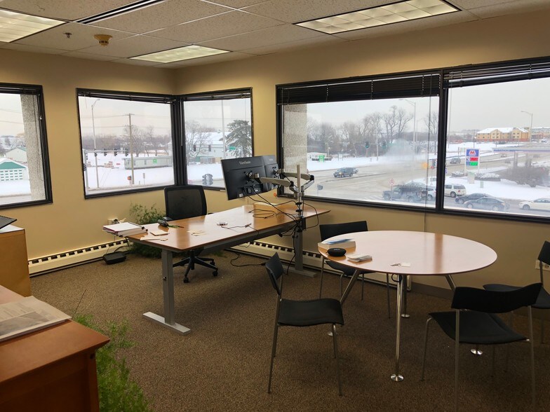 More Photos Of 1300 Greenbrook Blvd, Hanover Park Office For Sale