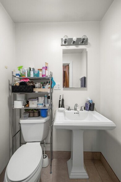 More Photos Of 6431-6433 N California Ave, Chicago Apartments For Sale