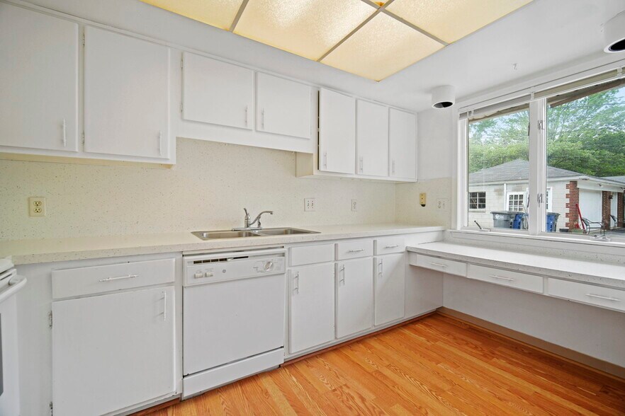 More Photos Of 4445-4455 W Sylvania Ave, Toledo Apartments For Sale