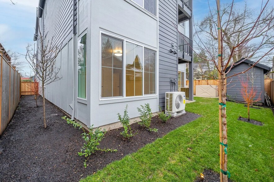 More Photos Of 4060 N Montana Ave, Portland Apartments For Sale