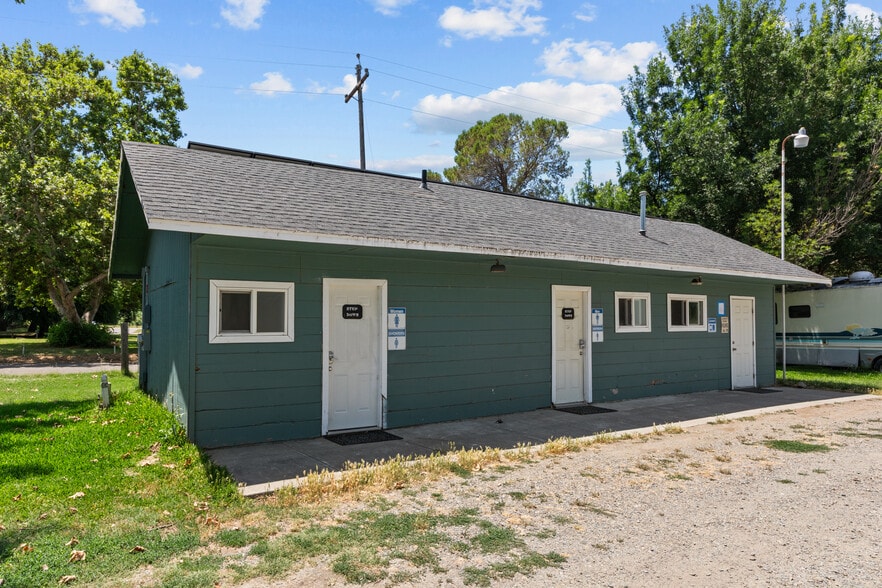 More Photos Of 24680 Hidden Harbor Dr, Los Molinos Manufactured Housing Mobile Home Park For Sale
