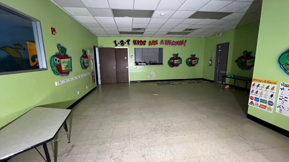 More Photos Of 7138-7142 Cole Creek Dr, Houston Unknown For Lease