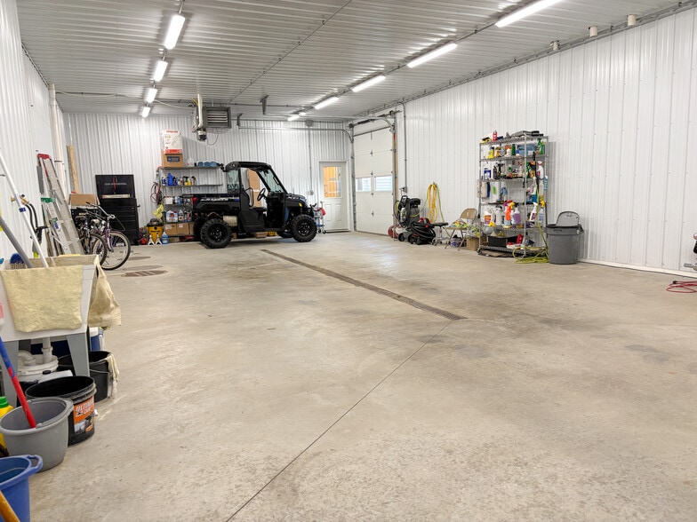 More Photos Of 31 Main Ave N, New York Mills Auto Dealership For Sale