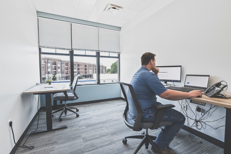 More Photos Of 99 E Main St, Franklin Office For Lease