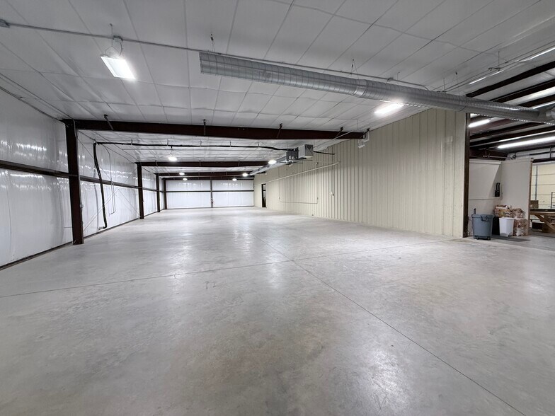 More Photos Of 3655 Peace St, Farmville Industrial For Lease