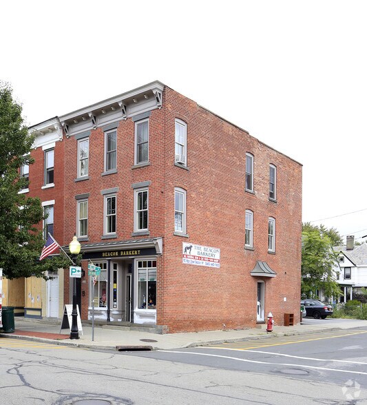 More Photos Of 192 Main St, Beacon Storefront Retail Residential For Lease