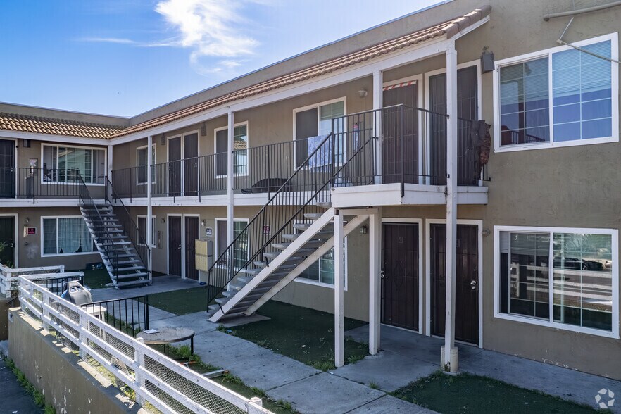 More Photos Of 3854 50th St, San Diego Apartments For Sale