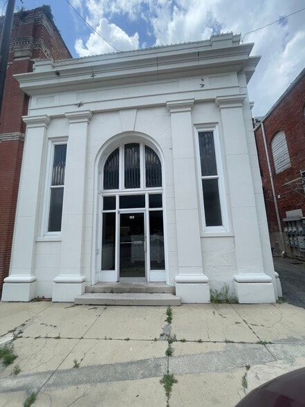 Primary Photo Of 103 S Lee St, Quitman Office Residential For Sale