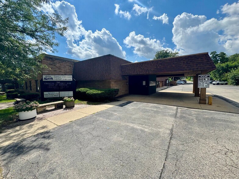 More Photos Of 251 N Center St, Joliet Assisted Living For Sale