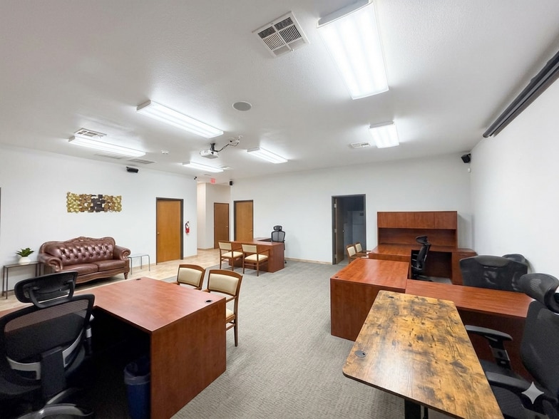More Photos Of 4512 Legacy Dr, Plano Medical For Lease
