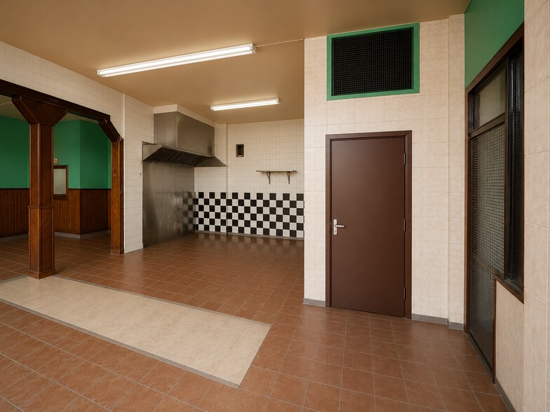 More Photos Of 3965-3973 Bronxwood Ave, Bronx Storefront For Lease