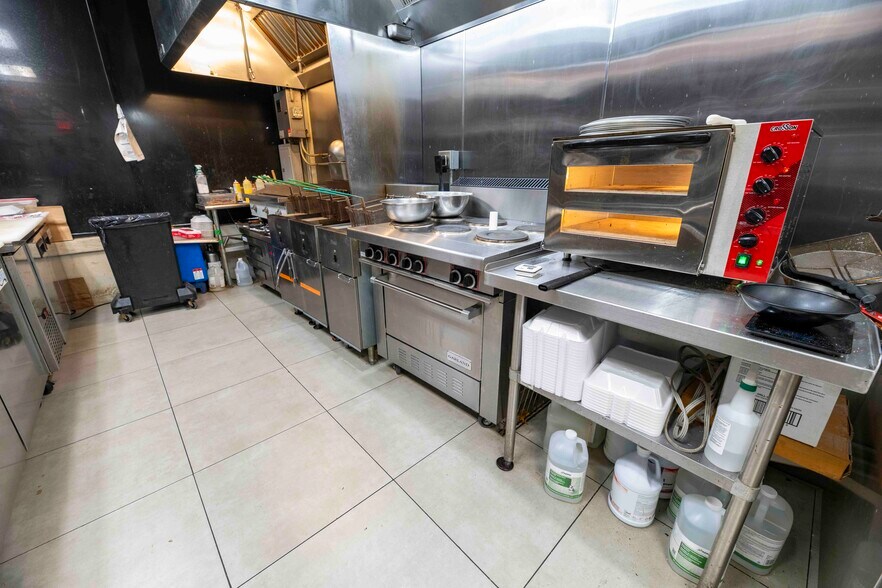 More Photos Of 1368 Ocean Shore Blvd, Ormond Beach Restaurant For Sale