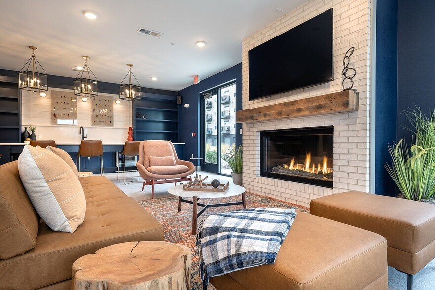 More Photos Of 400 Truesdell Ave, La Porte Apartments For Lease