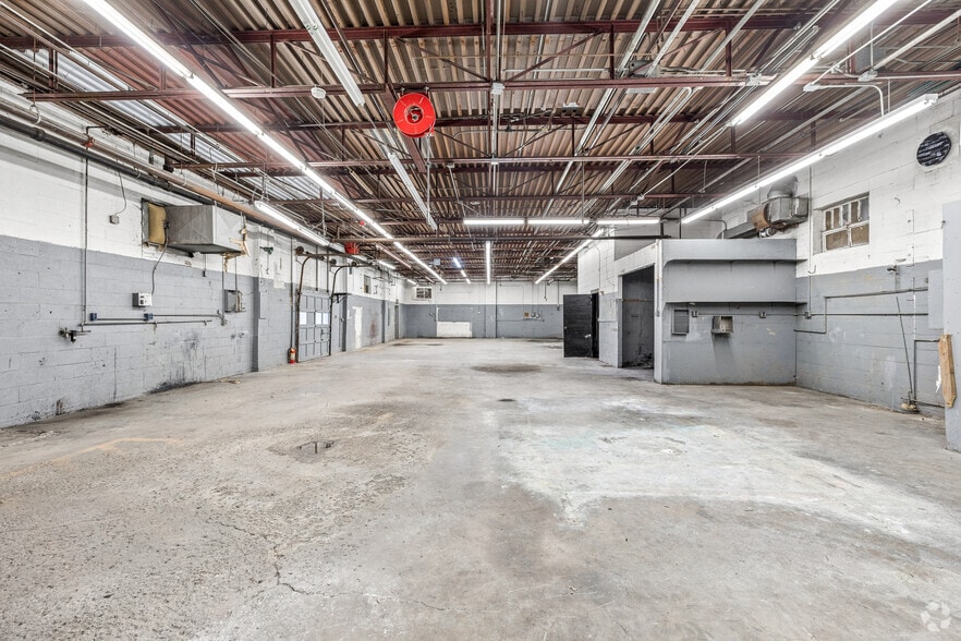 More Photos Of 2204-2230 Erie Blvd, Syracuse Manufacturing For Sale