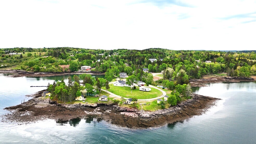 More Photos Of 24 Harris Point Rd, Eastport Hotel For Sale